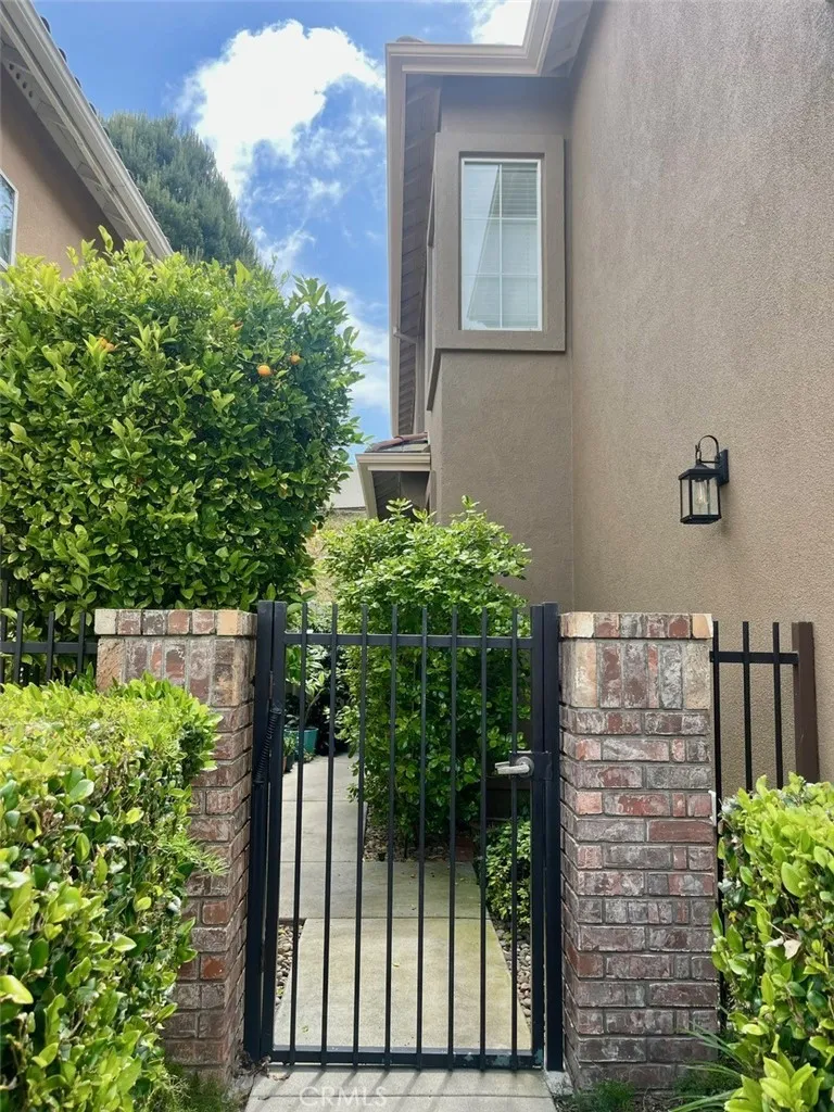 1129 W Capitol Drive, San Pedro, California 90732 home-pic-21