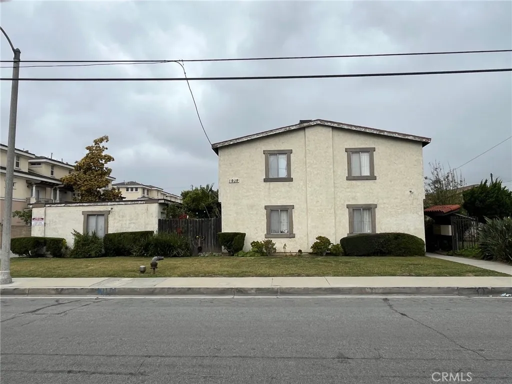 1919 Strathmore Avenue B, San Gabriel, California 91776, 3 Bedrooms Bedrooms, ,2 BathroomsBathrooms,Residential,For Sale,Strathmore,AR25100192