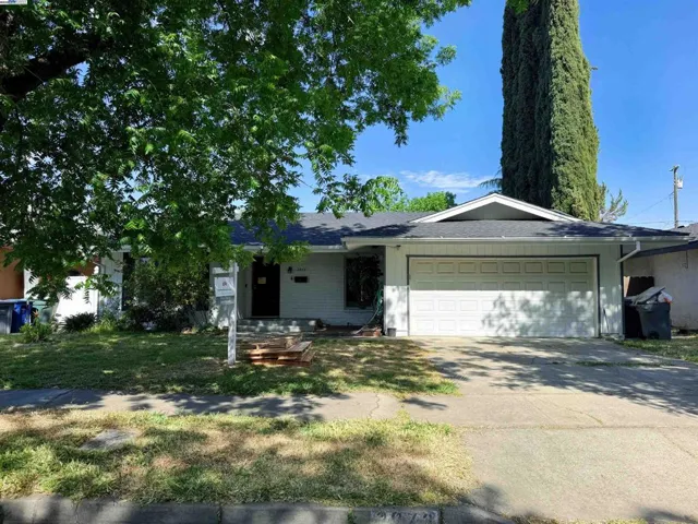 2972 Bedford Dr, Merced, California 95340