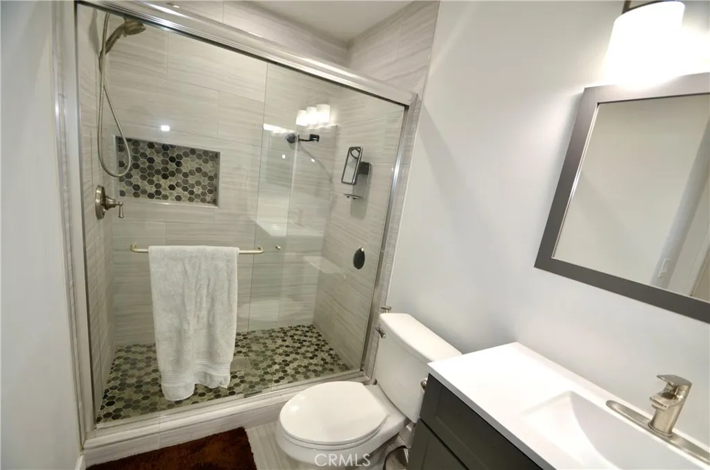 8712 Chessington Drive 255d, Inglewood, California 90305 home-pic-15