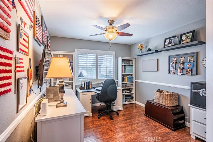 29385 N Lake Drive, Lake Elsinore, California 92530