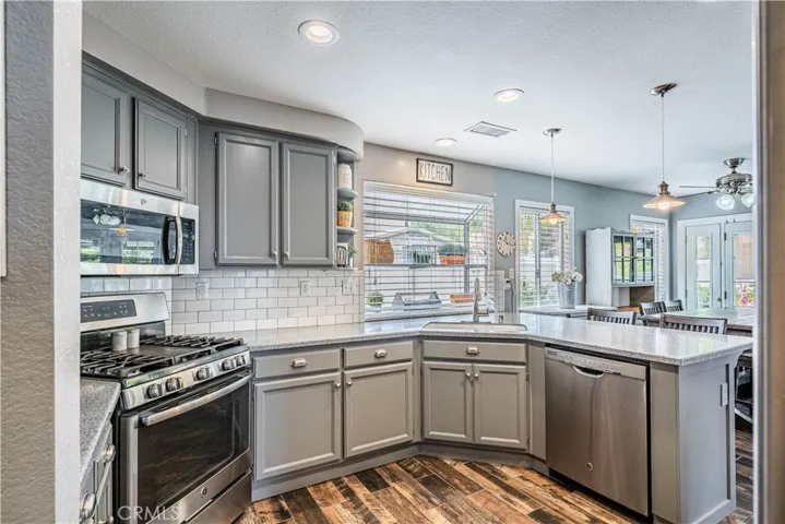 29385 N Lake Drive, Lake Elsinore, California 92530
