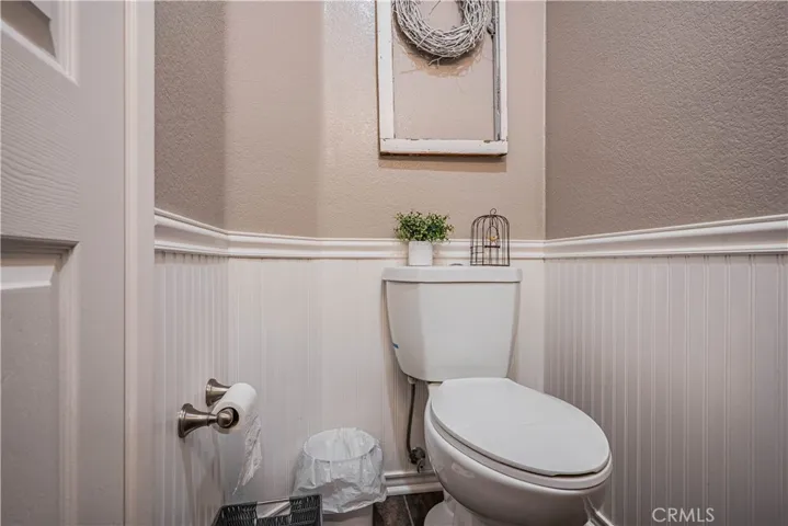 29385 N Lake Drive, Lake Elsinore, California 92530