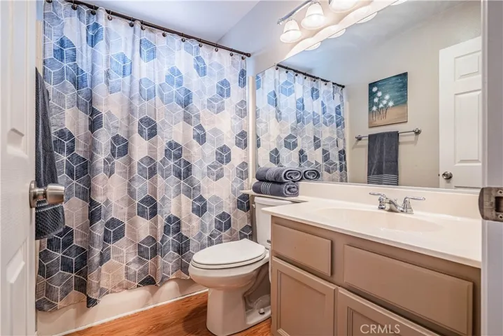 29385 N Lake Drive, Lake Elsinore, California 92530