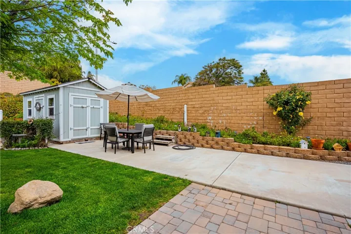 29385 N Lake Drive, Lake Elsinore, California 92530