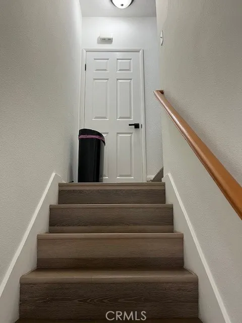 4600 Don Lorenzo Drive 4, Los Angeles, California 90008 home-pic-11