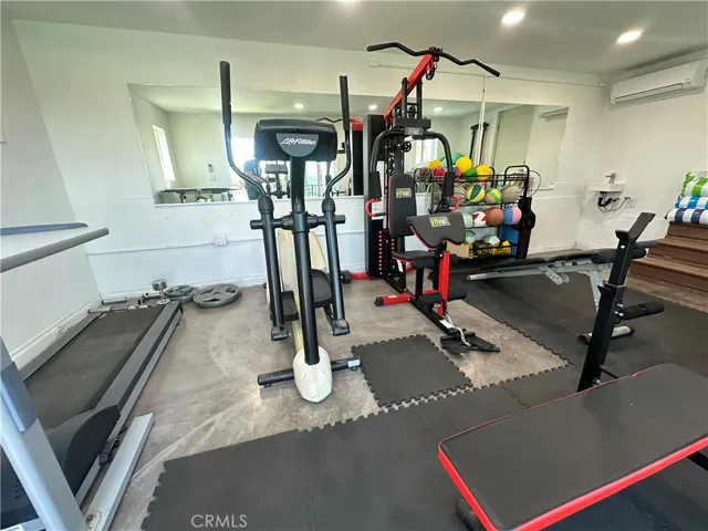 Workout in a gym used by NFL & NBA greats. Ask me!