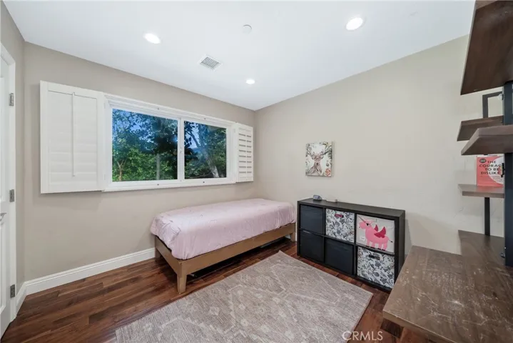 Bedroom #1