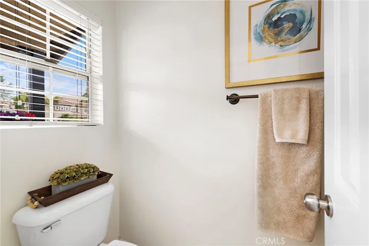 MAIN ENTRY - POWDER ROOM