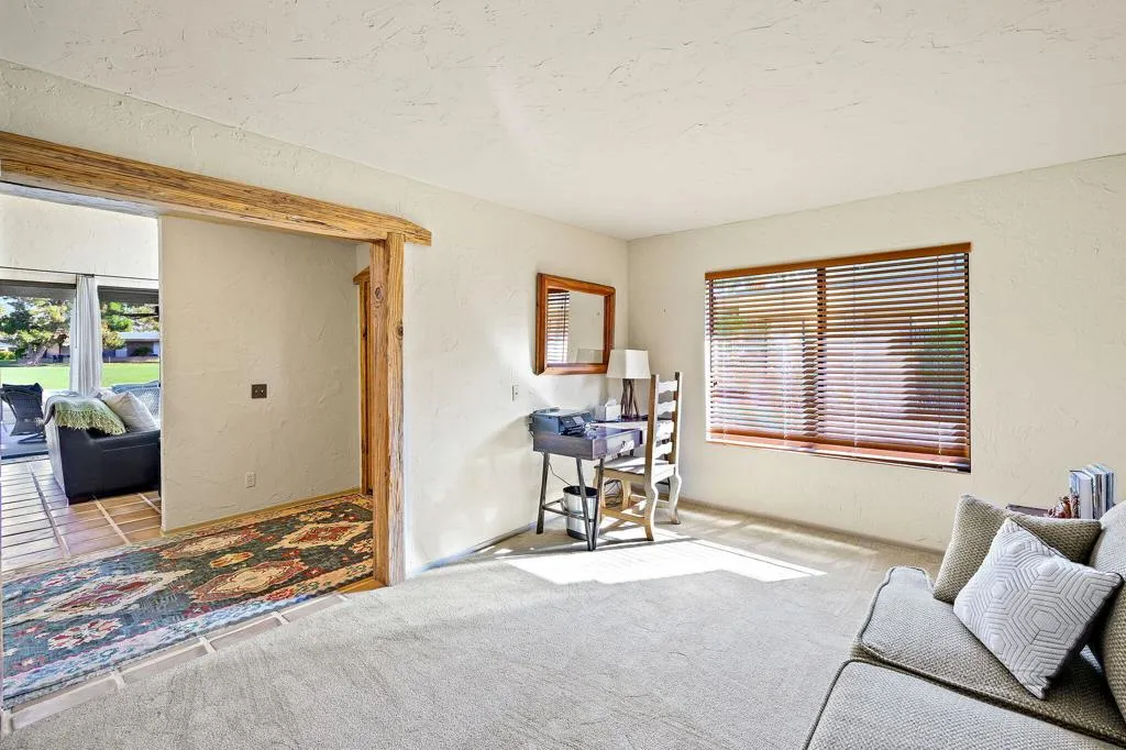 7452 Regency Drive, Palm Springs, California 92264 home-pic-18