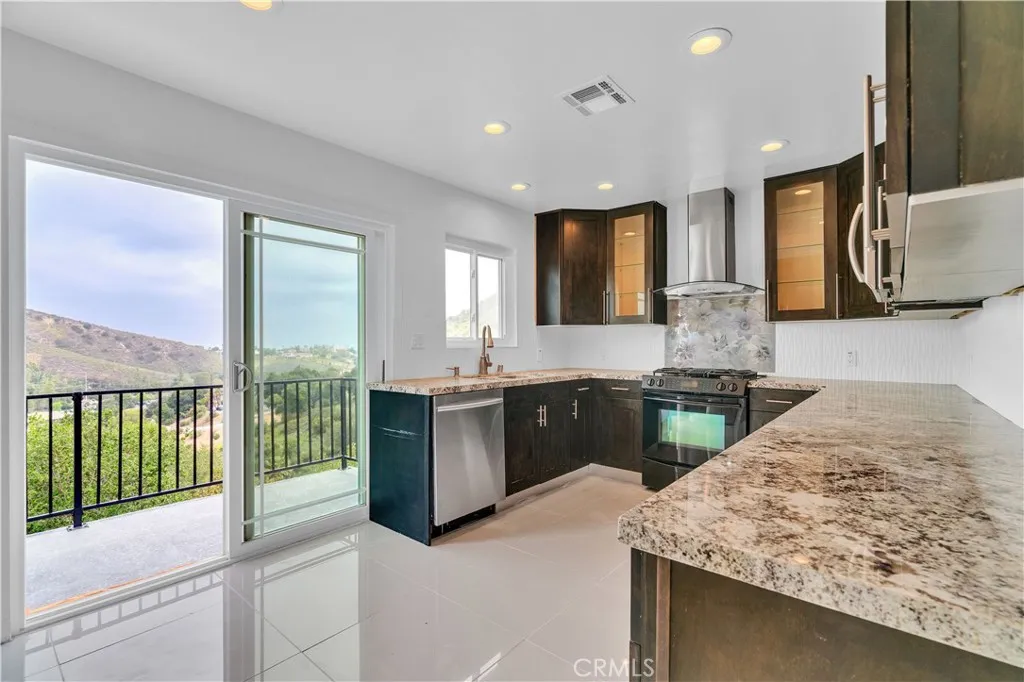 3564 Poppy Drive, Calabasas, California 91302 home-pic-5
