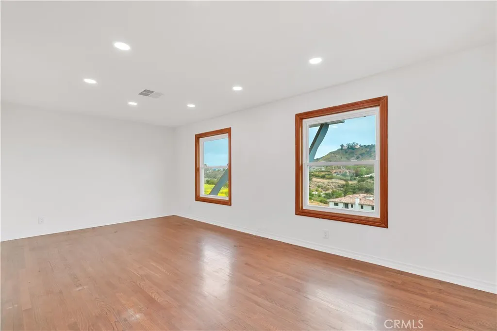 3564 Poppy Drive, Calabasas, California 91302 home-pic-17
