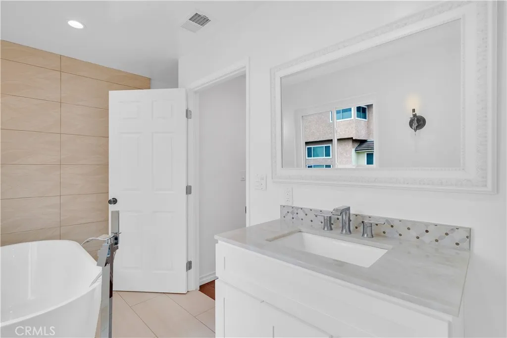 3564 Poppy Drive, Calabasas, California 91302 home-pic-14