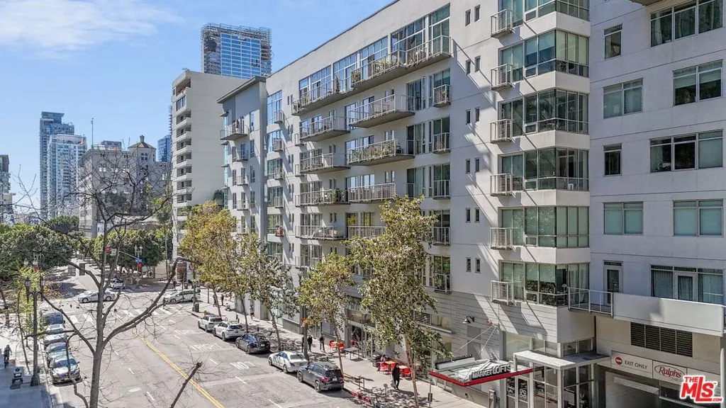 645 W 9th Street 618, Los Angeles, California 90015 home-pic-39