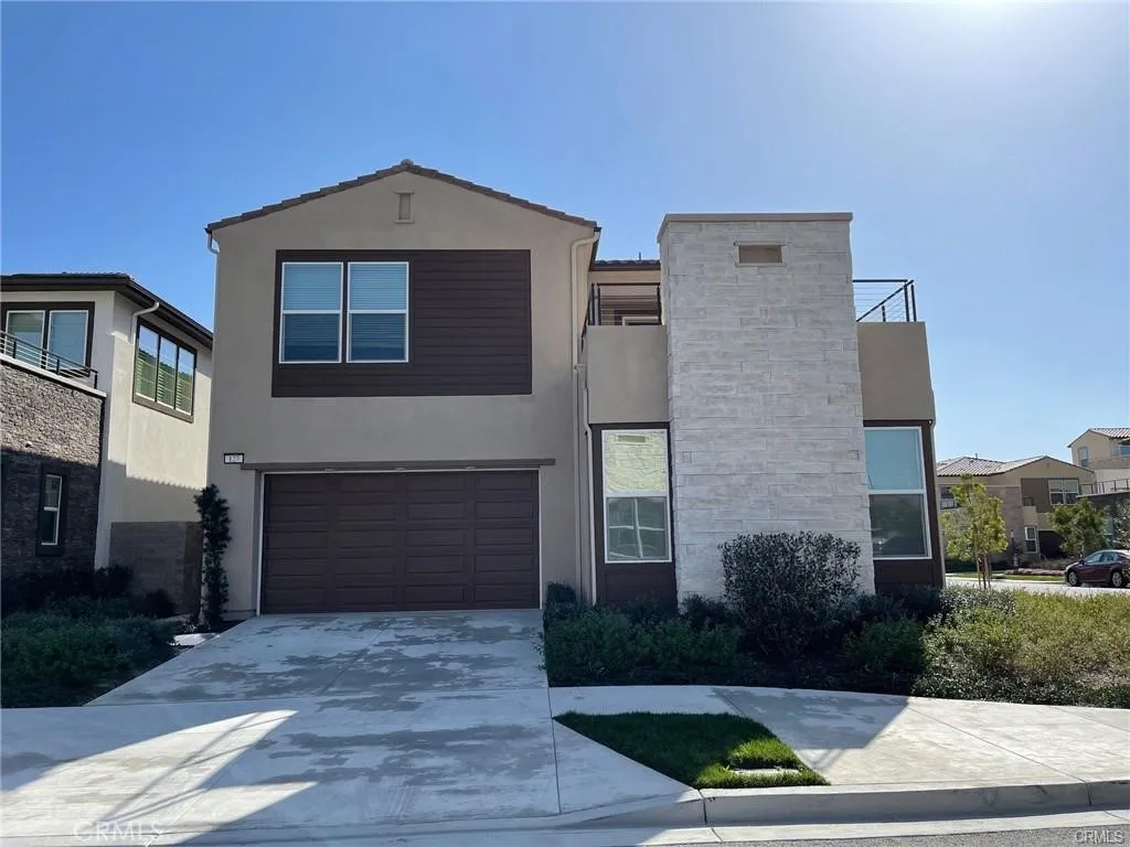 127 Swift, Irvine, California 92618 home-pic-1