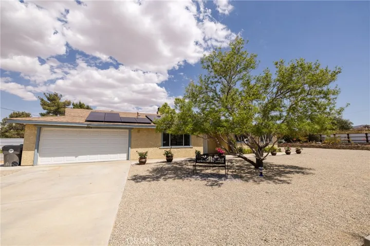 7279 Balsa Avenue, Yucca Valley, California 92284