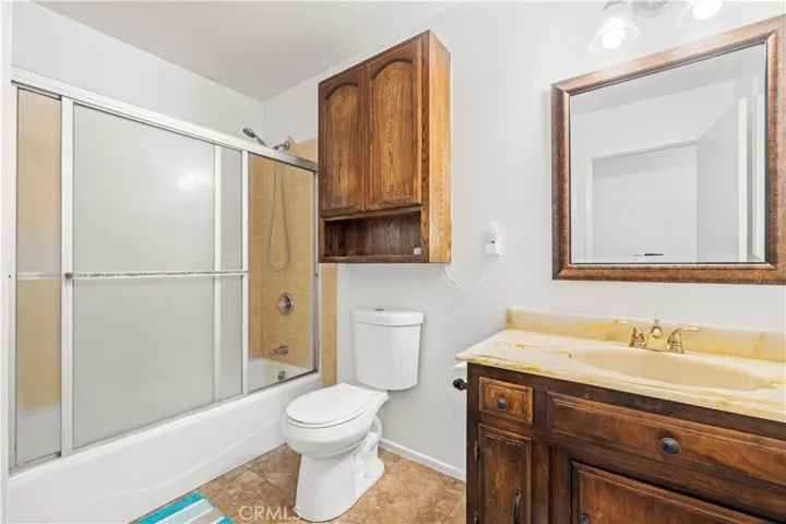 7279 Balsa Avenue, Yucca Valley, California 92284