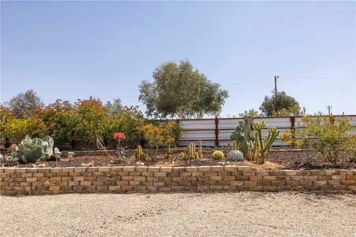 7279 Balsa Avenue, Yucca Valley, California 92284