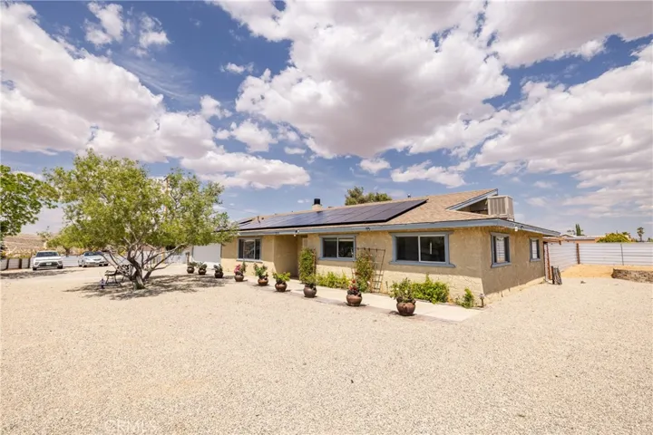 7279 Balsa Avenue, Yucca Valley, California 92284