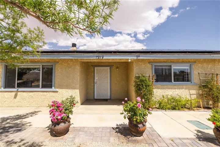 7279 Balsa Avenue, Yucca Valley, California 92284