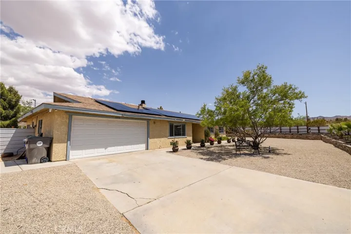 7279 Balsa Avenue, Yucca Valley, California 92284