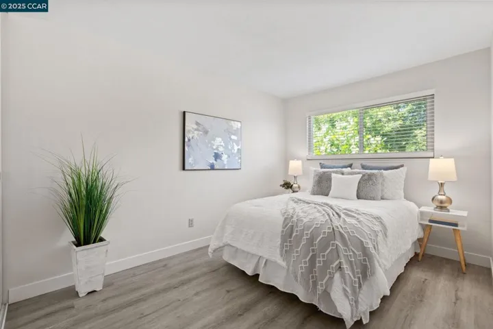 1050 Mohr Ln A, Concord, California 94518