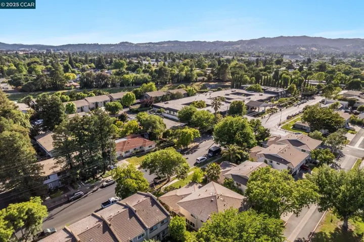 1050 Mohr Ln A, Concord, California 94518