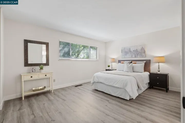 1050 Mohr Ln A, Concord, California 94518