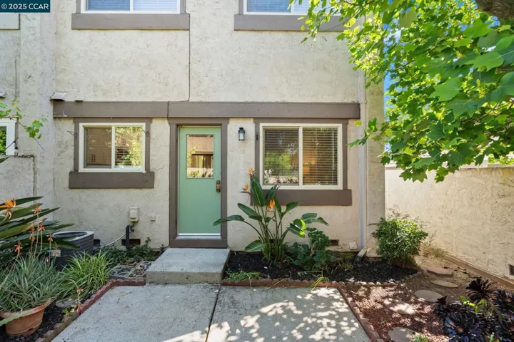 1050 Mohr Ln A, Concord, California 94518