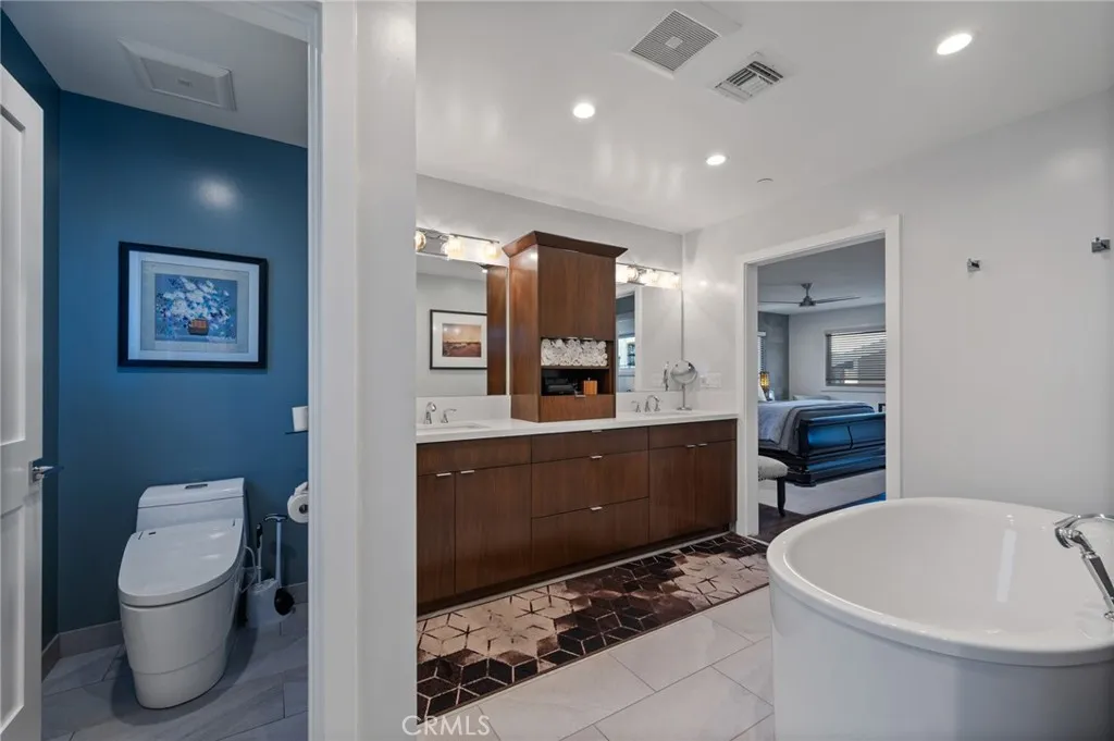 1074 7th Street 2, Hermosa Beach, California 90254 home-pic-26