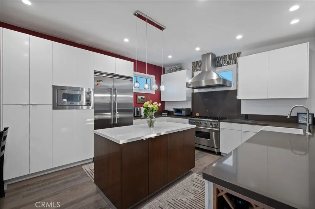 1074 7th Street 2, Hermosa Beach, California 90254 home-pic-36