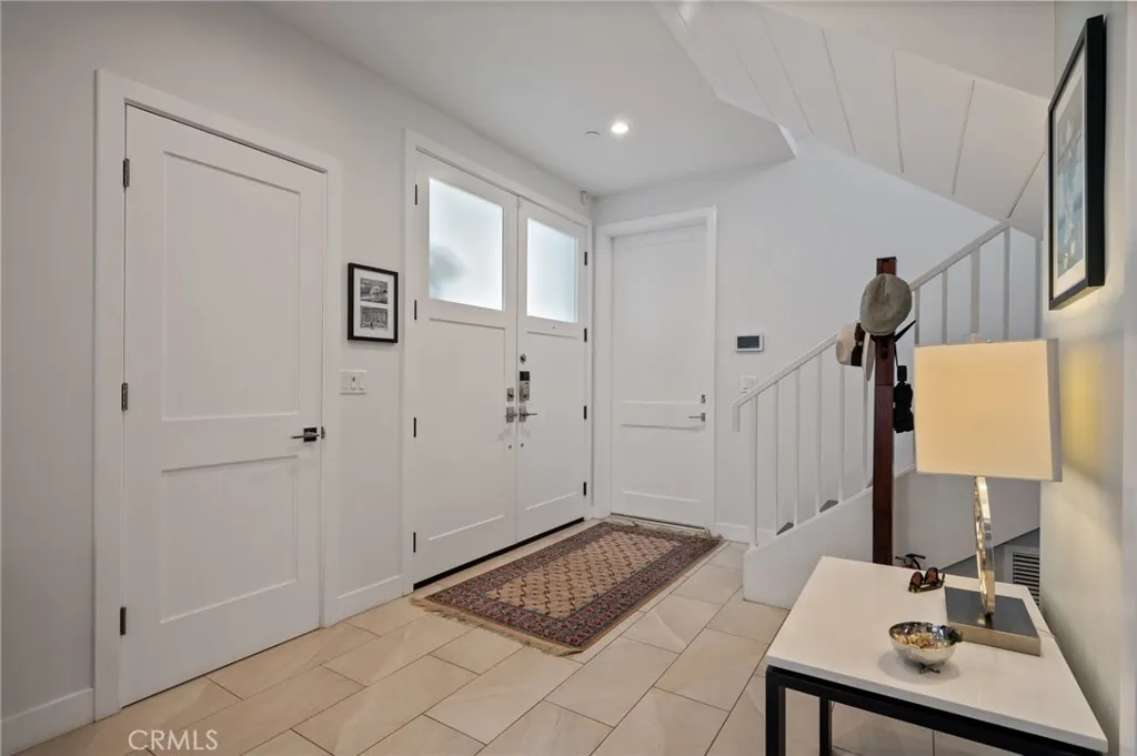 1074 7th Street 2, Hermosa Beach, California 90254 home-pic-8