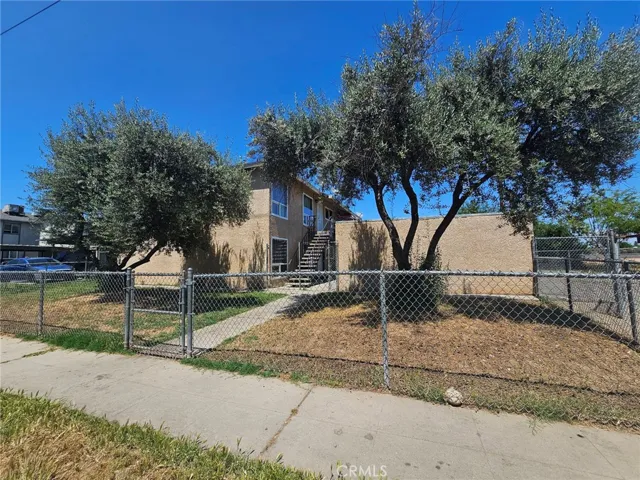 5 E Saginaw Way, Fresno, California 93704