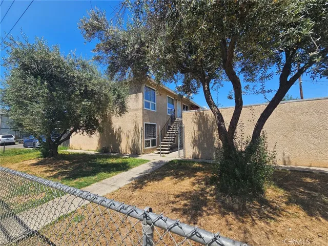 5 E Saginaw Way, Fresno, California 93704
