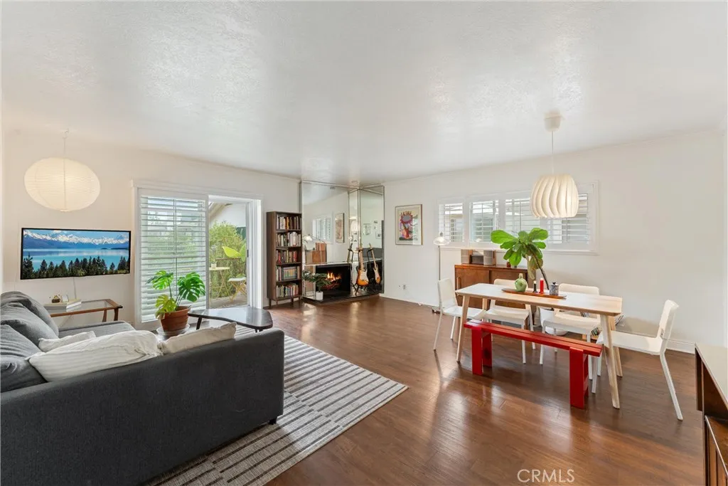1354 Shadow Lane D, Fullerton, California 92831 home-pic-2