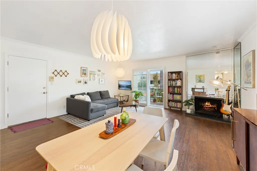 1354 Shadow Lane D, Fullerton, California 92831 home-pic-0