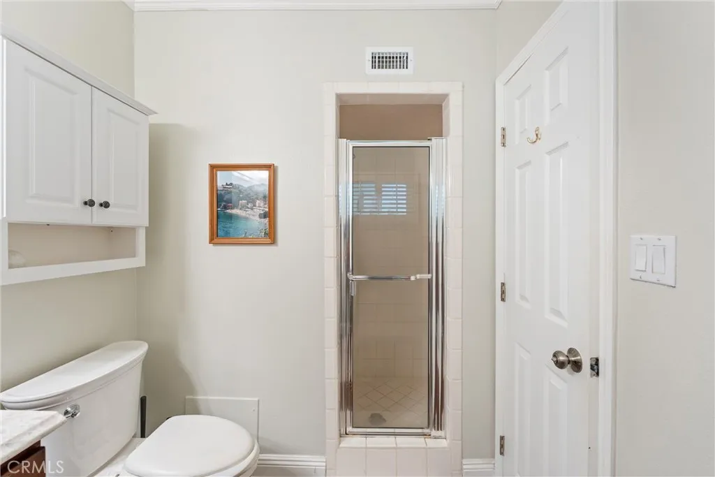 1354 Shadow Lane D, Fullerton, California 92831 home-pic-18