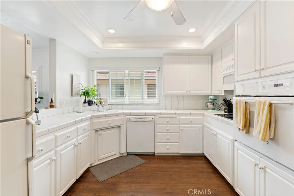 1354 Shadow Lane D, Fullerton, California 92831 home-pic-8