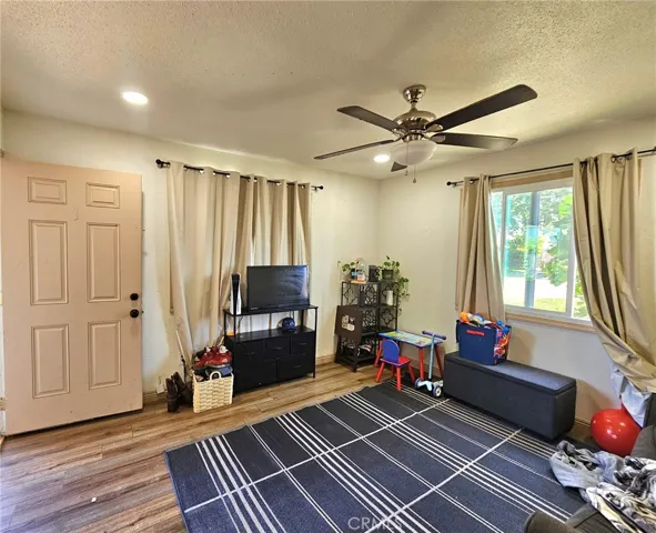 128 Park Street, Madera, California 93637
