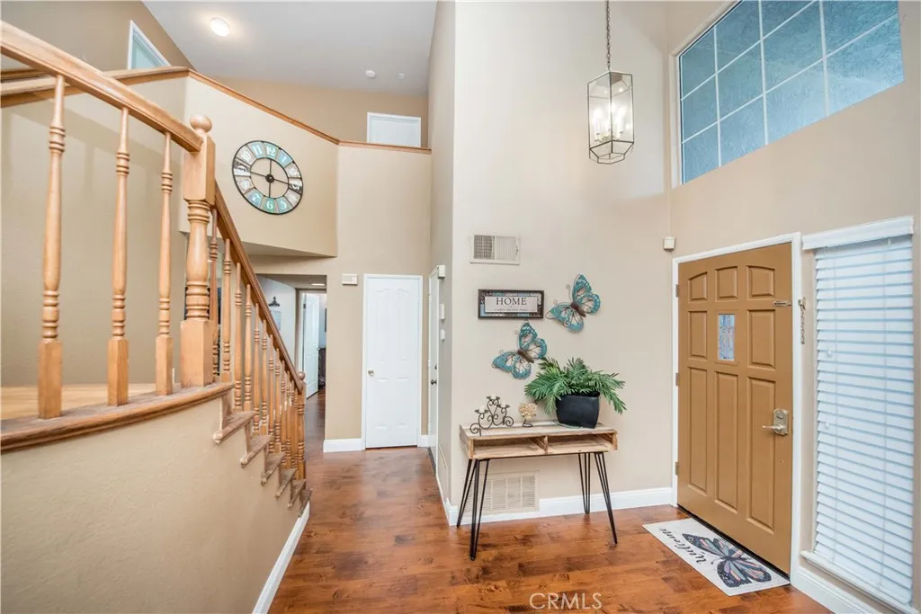 3251 Mountainside Drive, Corona, California 92882 home-pic-10