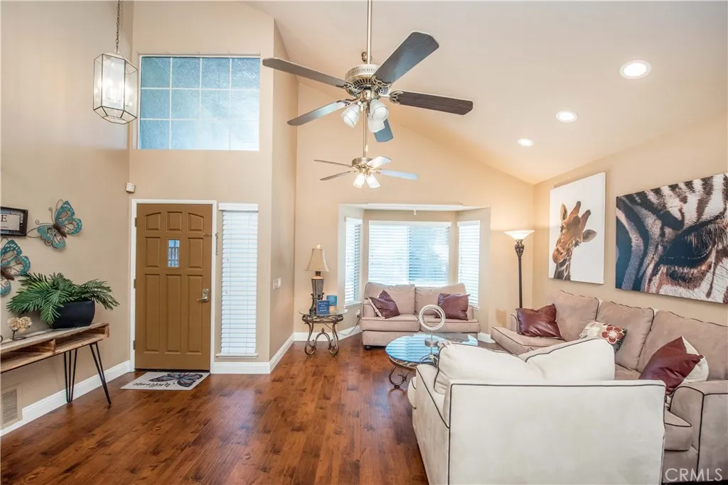 3251 Mountainside Drive, Corona, California 92882 home-pic-3