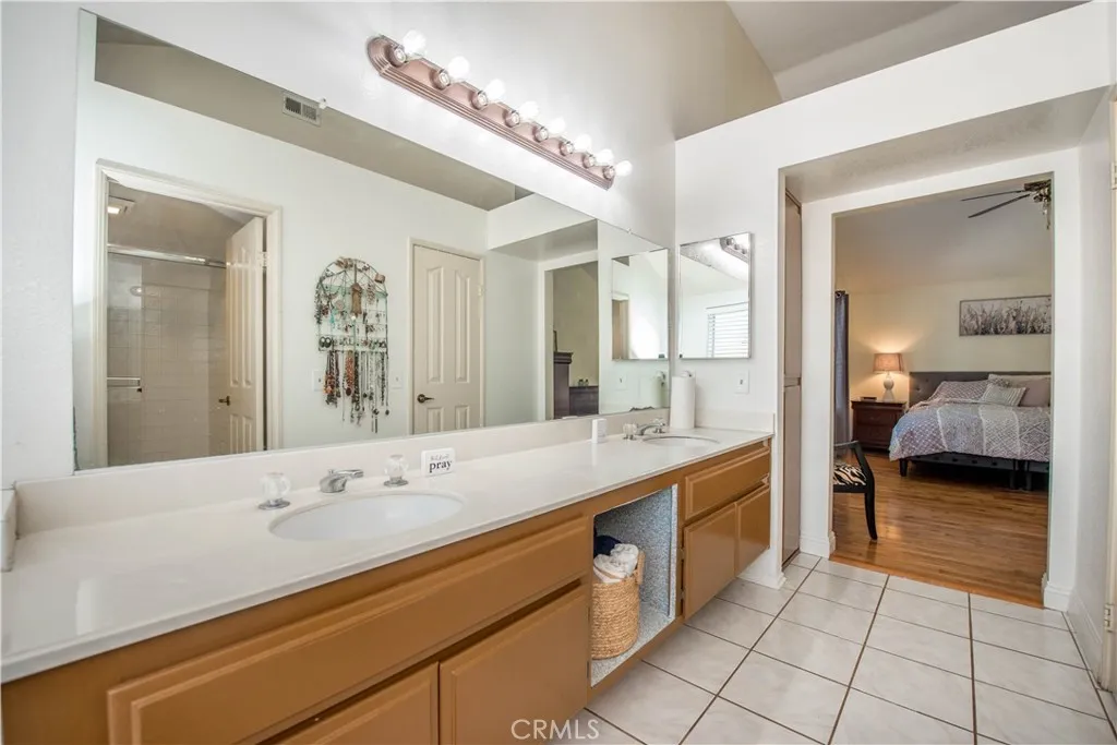 3251 Mountainside Drive, Corona, California 92882 home-pic-19