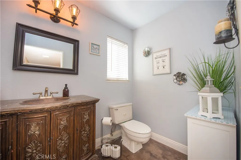 3251 Mountainside Drive, Corona, California 92882 home-pic-20