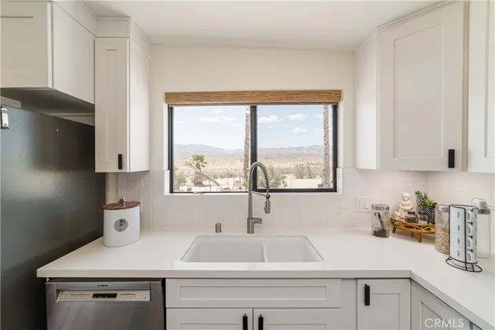 4960 Shoshone Valley, 29 Palms, California 92277