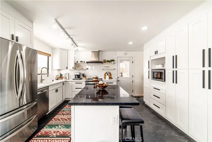 4960 Shoshone Valley, 29 Palms, California 92277