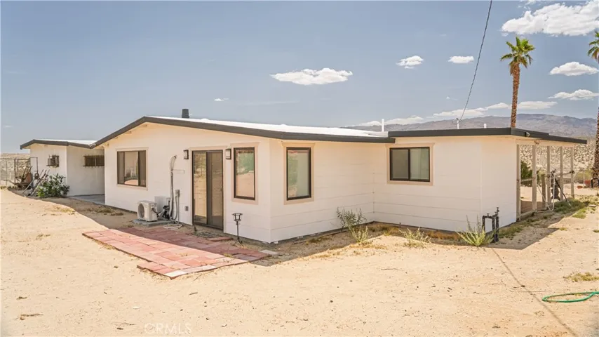 4960 Shoshone Valley, 29 Palms, California 92277