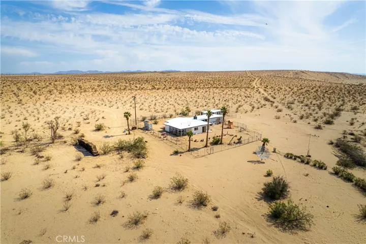4960 Shoshone Valley, 29 Palms, California 92277