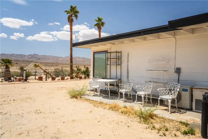 4960 Shoshone Valley, 29 Palms, California 92277