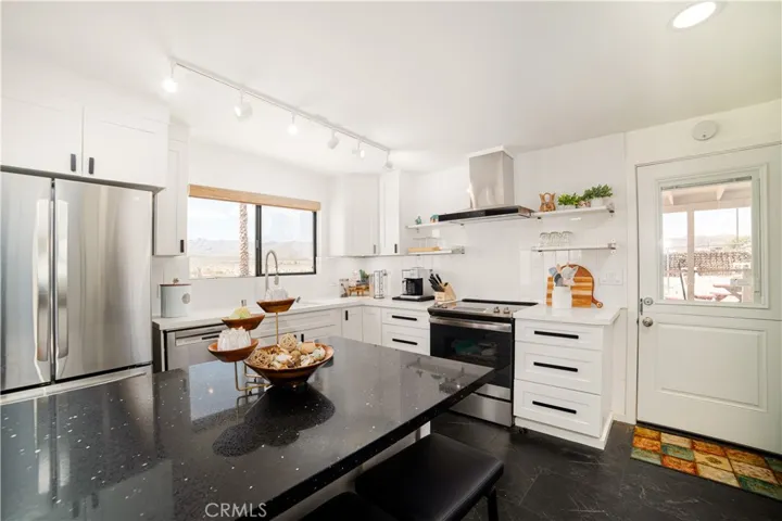 4960 Shoshone Valley, 29 Palms, California 92277