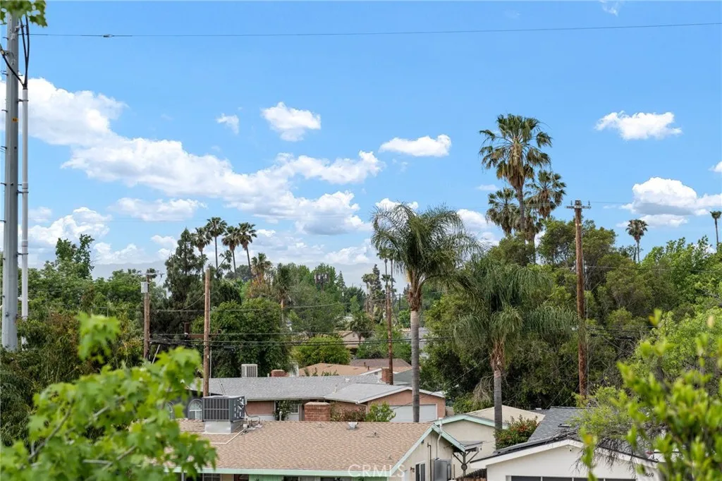 15796 Midwood Drive 6, Granada Hills, California 91344 home-pic-17